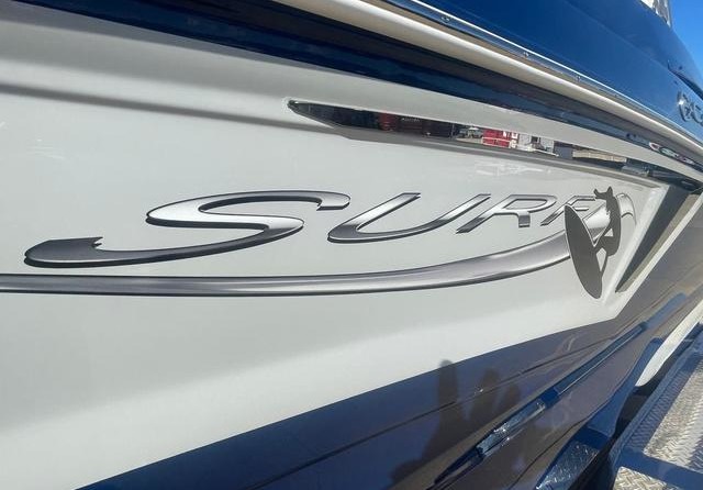 Crownline E 255 Surf