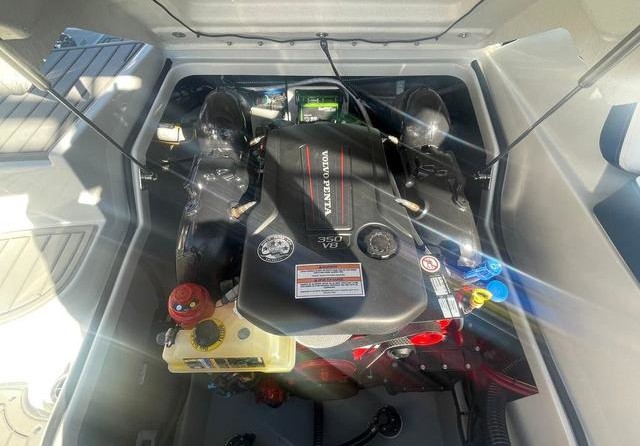 Crownline E 255 Surf