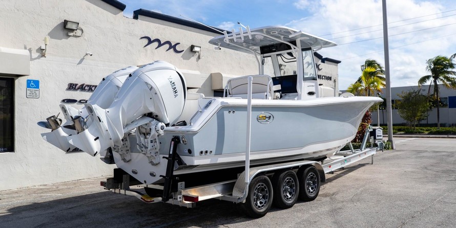 Sea Ray hunt ultra 211