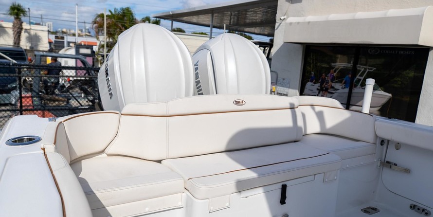 Sea Ray hunt ultra 211