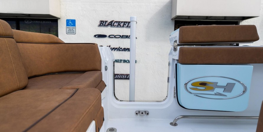 Sea Ray hunt ultra 211