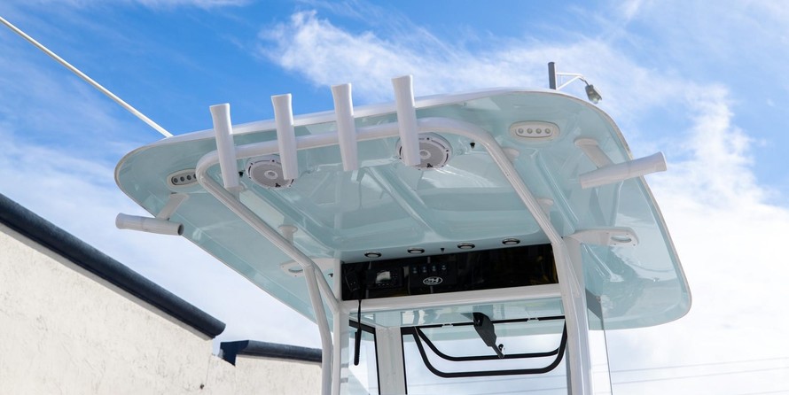 Sea Ray hunt ultra 211