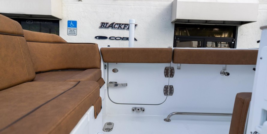 Sea Ray hunt ultra 211