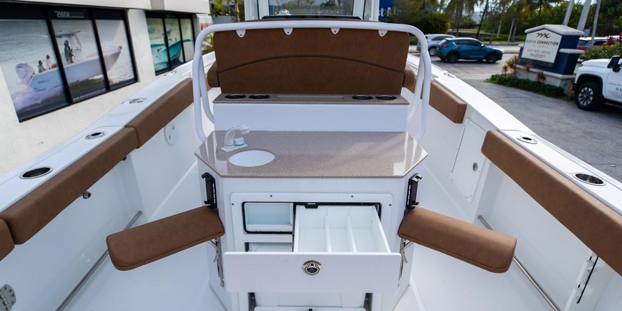 Sea Ray hunt ultra 211