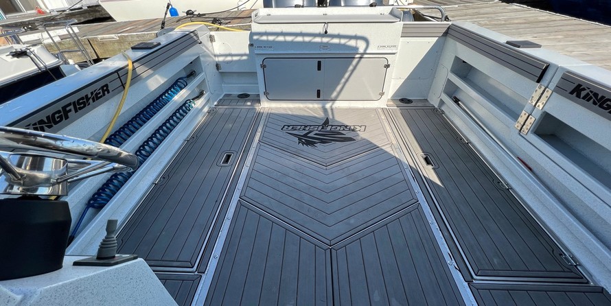 KingFisher 3025 Offshore