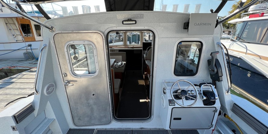 KingFisher 3025 Offshore