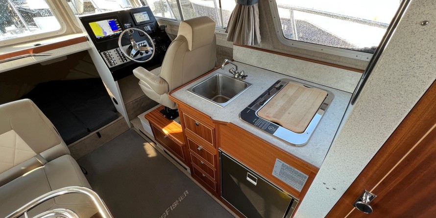 KingFisher 3025 Offshore