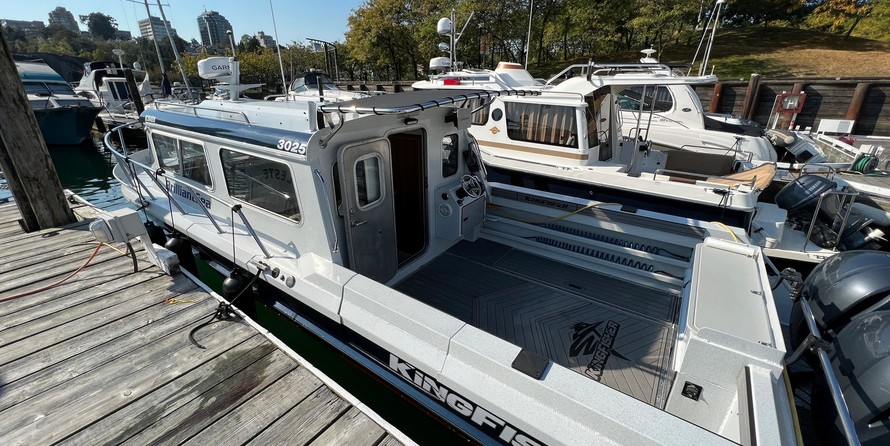 KingFisher 3025 Offshore