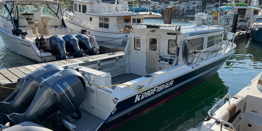 KingFisher 3025 Offshore