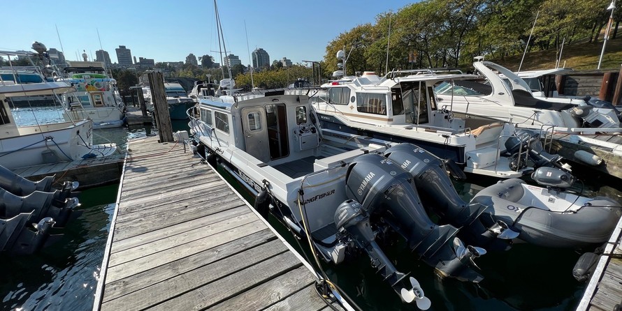 KingFisher 3025 Offshore