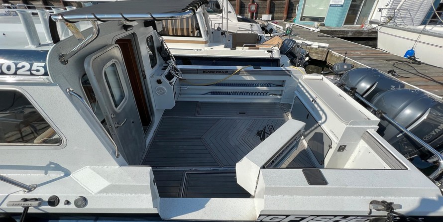 KingFisher 3025 Offshore