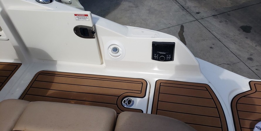 Sea Ray SDX 270 OB