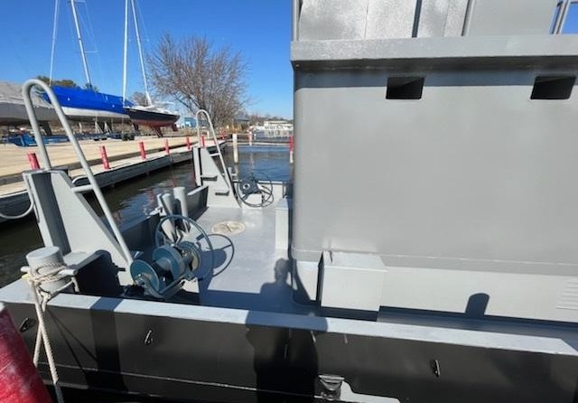 Scruton Marine 25 x 14 x 4 truckable tug