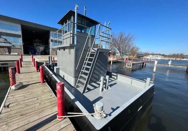 Scruton Marine 25 x 14 x 4 truckable tug