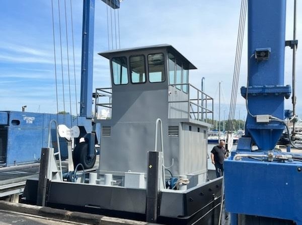 Scruton Marine 25 x 14 x 4 truckable tug