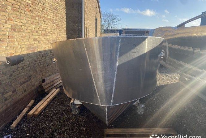 9 Aluminium Boot Casco's