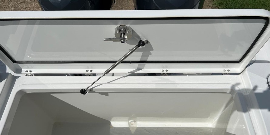 Sea Hunt 27 Gamefish