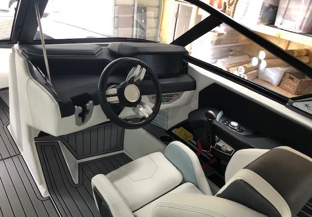 Super Air Nautique G23