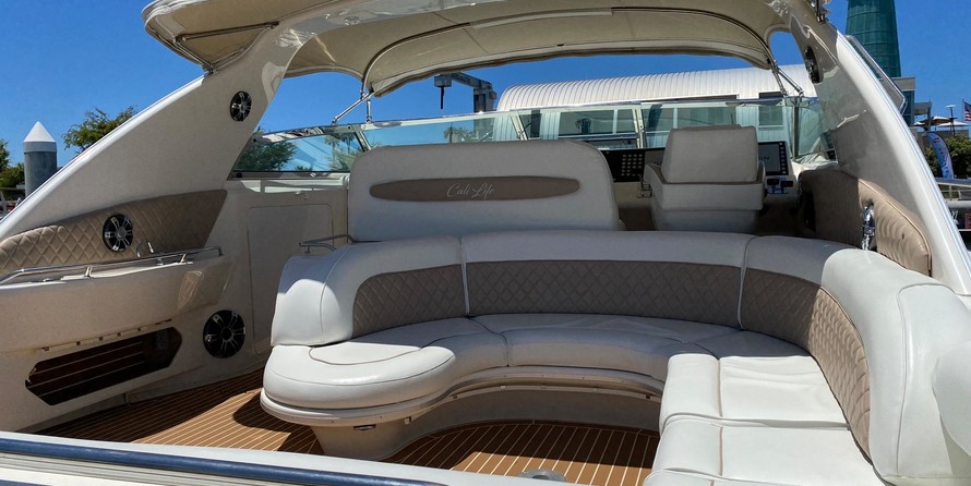 Sea Ray 450 Sundancer