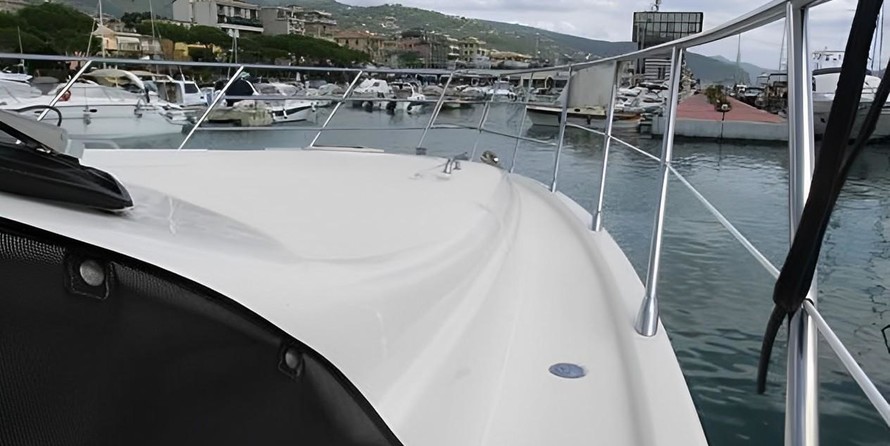 Azimut 62E