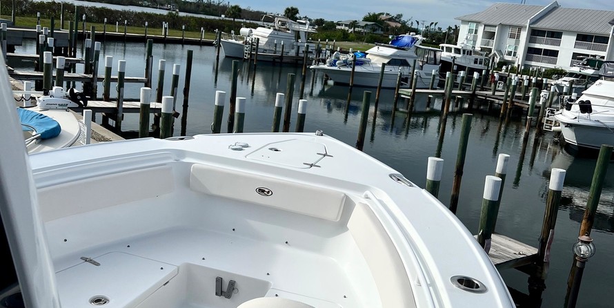 Sea Ray hunt ultra 211