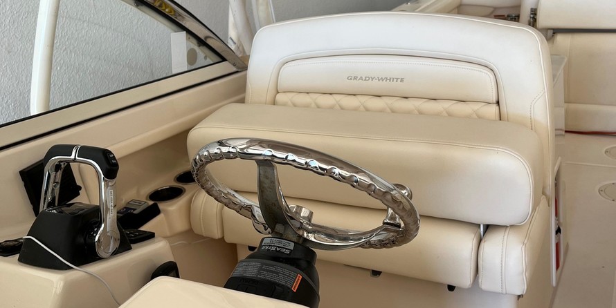 Grady-White Freedom 285