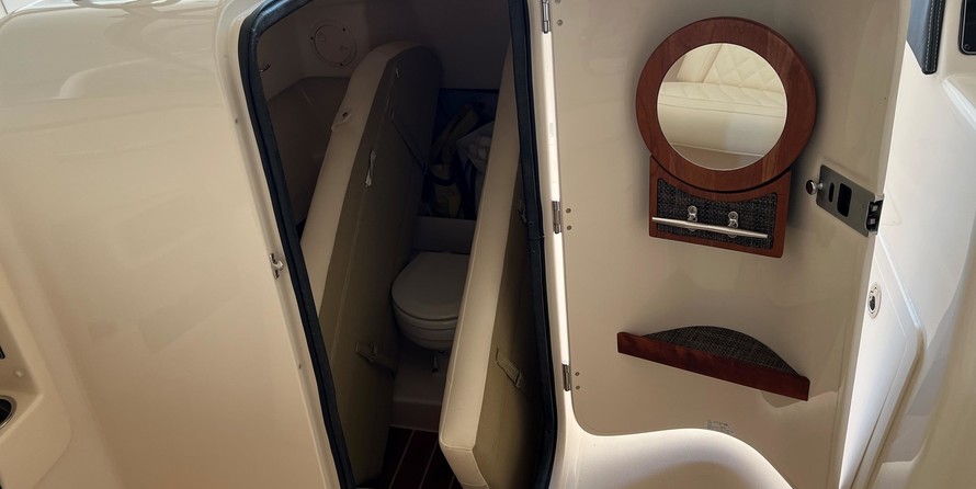 Grady-White Freedom 285