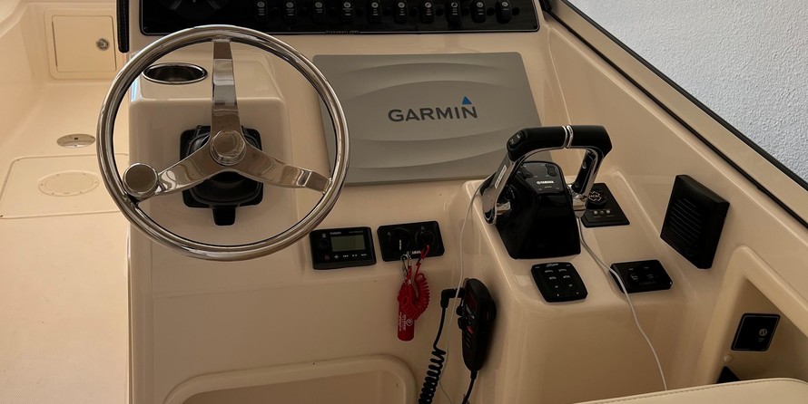 Grady-White Freedom 285