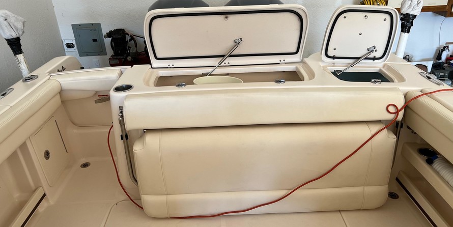 Grady-White Freedom 285