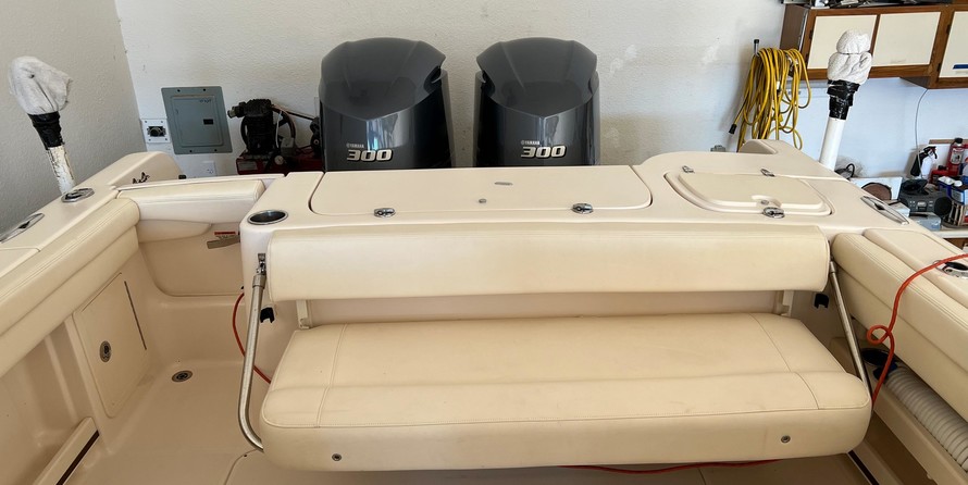 Grady-White Freedom 285