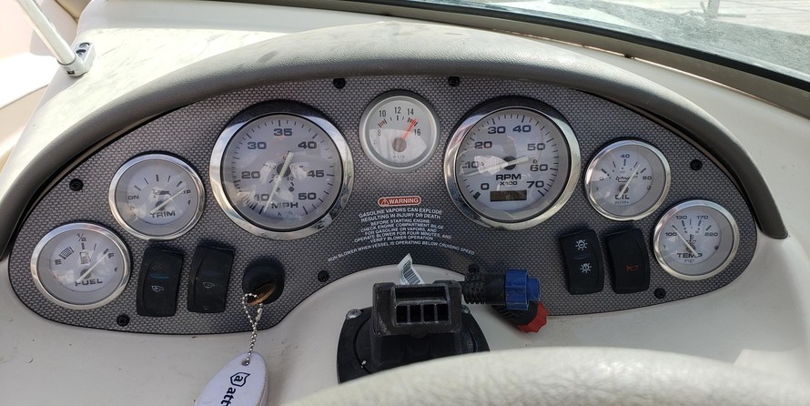 Sea ray 260 bow rider select