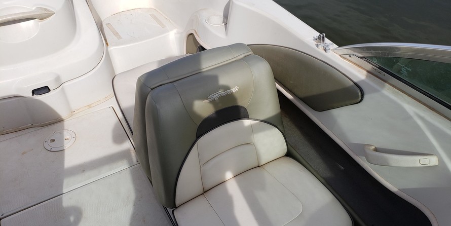 Sea ray 260 bow rider select