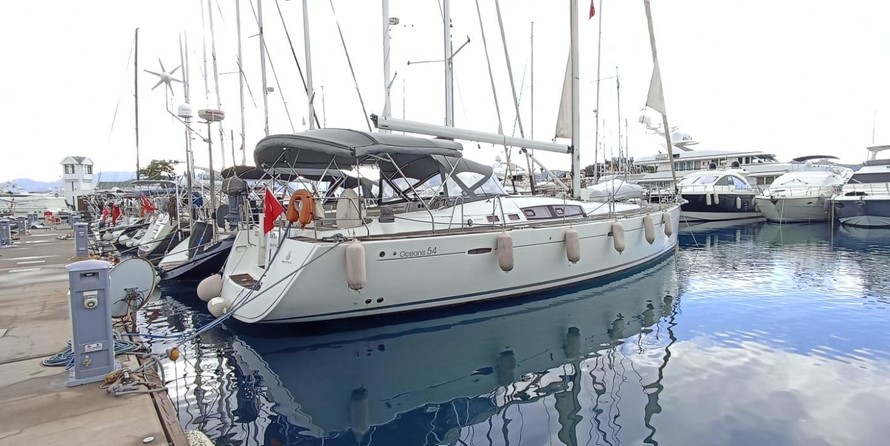 Beneteau Oceanis 54