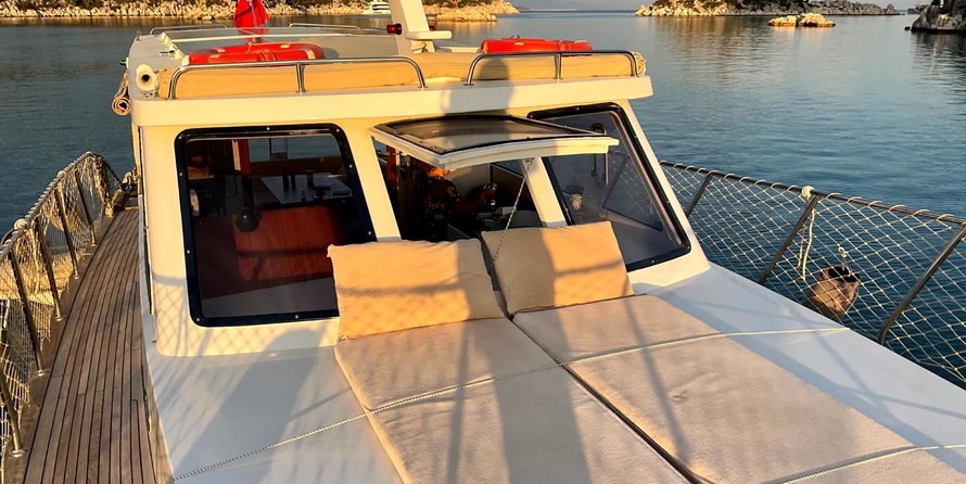 Bluewater yachts 42 coastal cruiser