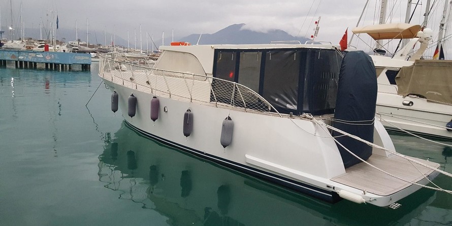 Bluewater yachts 42 coastal cruiser