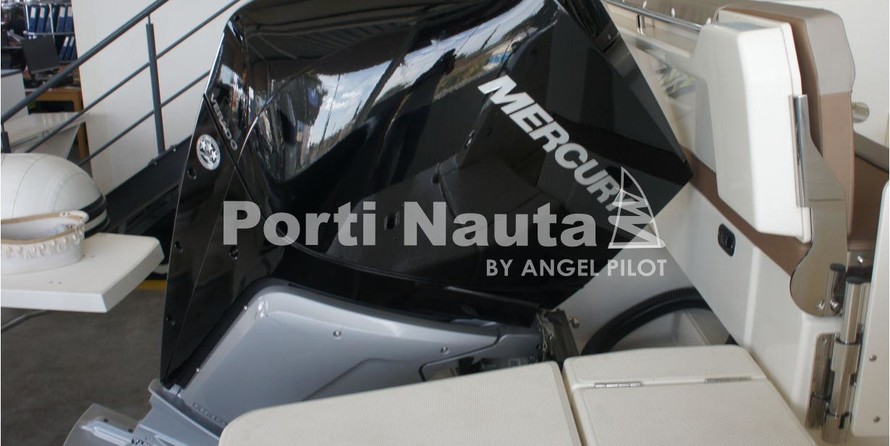 Quicksilver Activ 755 Weekend