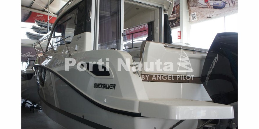 Quicksilver Activ 755 Weekend