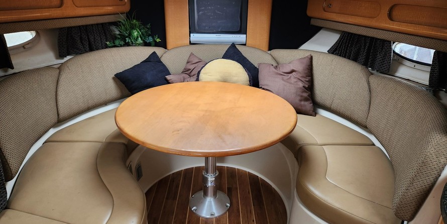 Chaparral 330 Signature