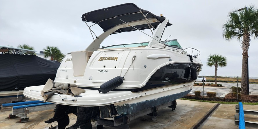 Chaparral 330 Signature
