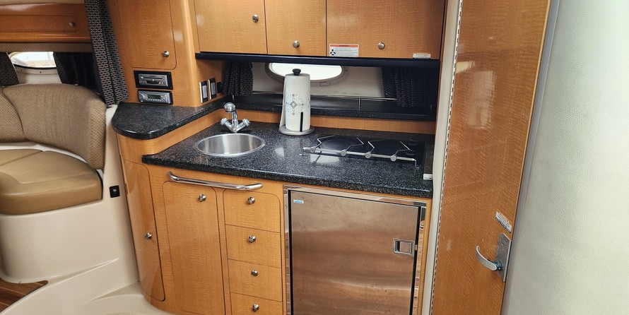 Chaparral 330 Signature