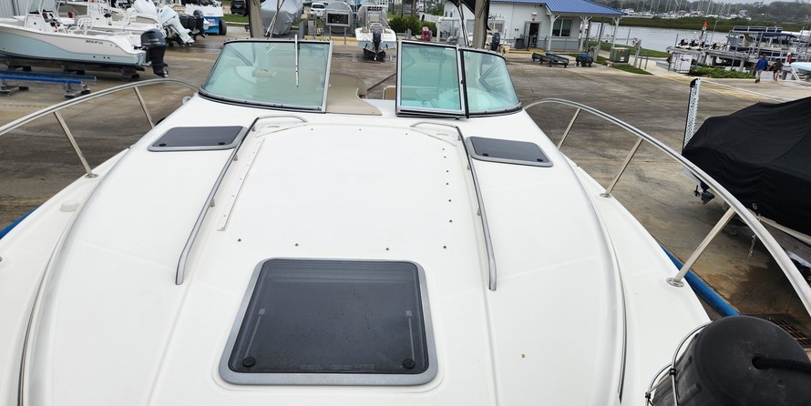 Chaparral 330 Signature