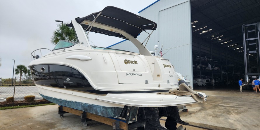 Chaparral 330 Signature