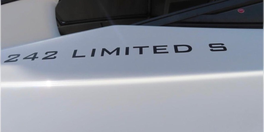 Yamaha 242 LIMITED S E-SERIES