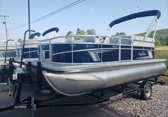 Sunchaser Boats Oasis 18 Fish