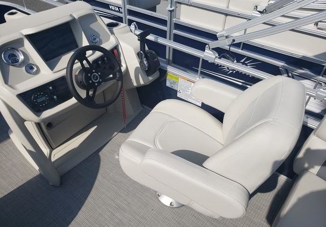 Sunchaser Boats Oasis 18 Fish