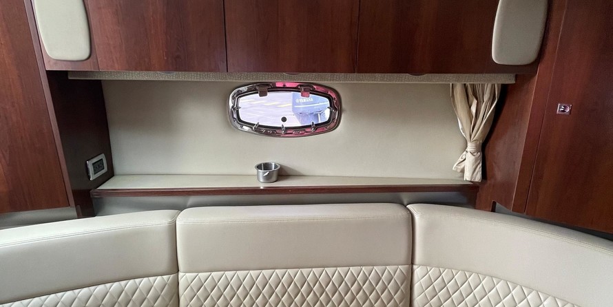 Chaparral 310 Signature