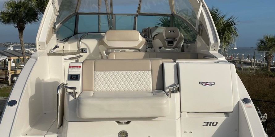 Chaparral 310 Signature