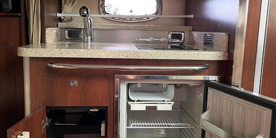 Chaparral 310 Signature