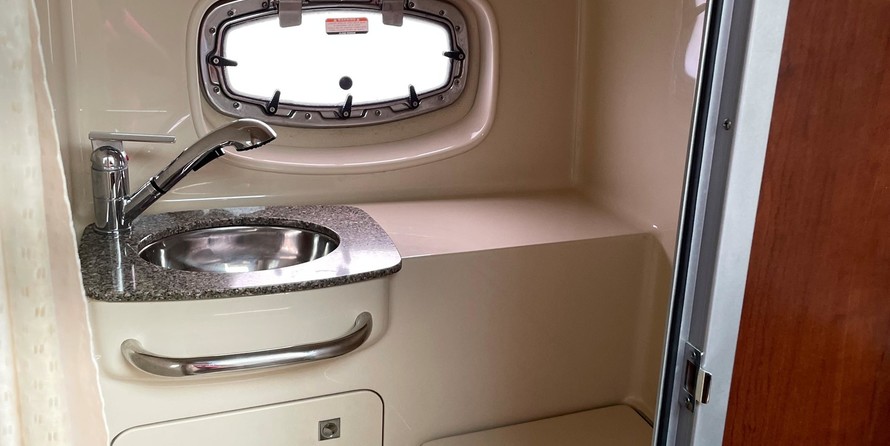 Chaparral 310 Signature