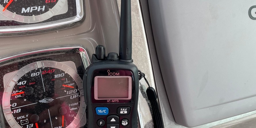 Chaparral 310 Signature